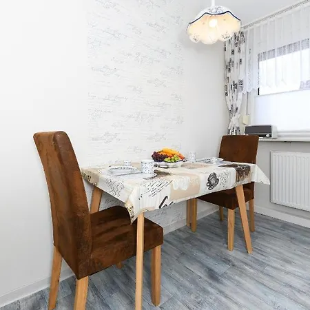 Ferienwohnung Im Haus Weinstock Esens Eksteriør billede